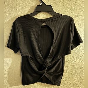 Crisscross black top